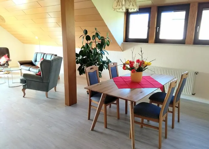 Ferien Im Winzerhaus 아파트